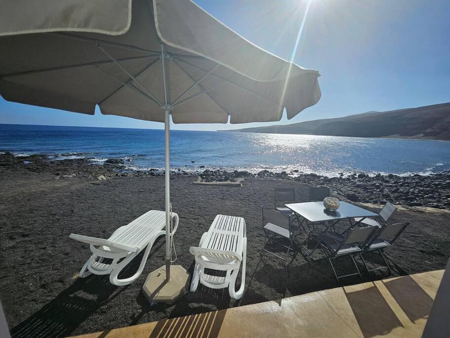 Casa Playa Quemada Junto Al Mar Villa Exterior foto